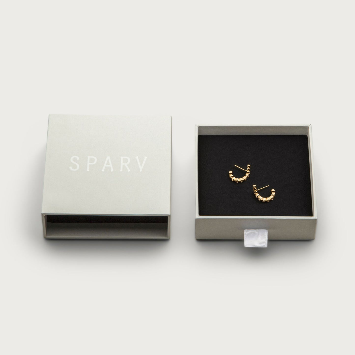 Windkissed earrings