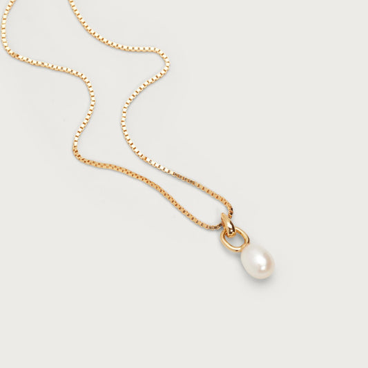 Coastal necklace