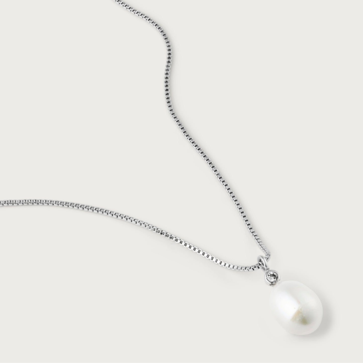 Day Pearl necklace