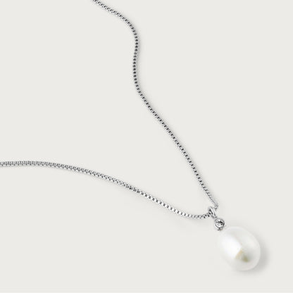 Day Pearl necklace