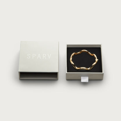 Flow Curve bracelet